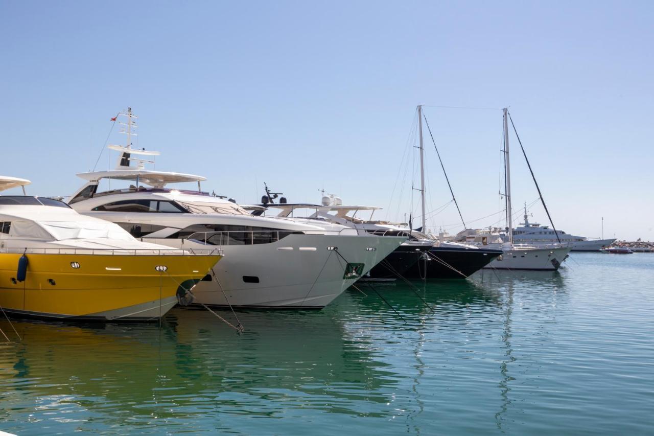 Luxurious Frontline Penthouse In Puerto Banus Apartman Marbella Kültér fotó
